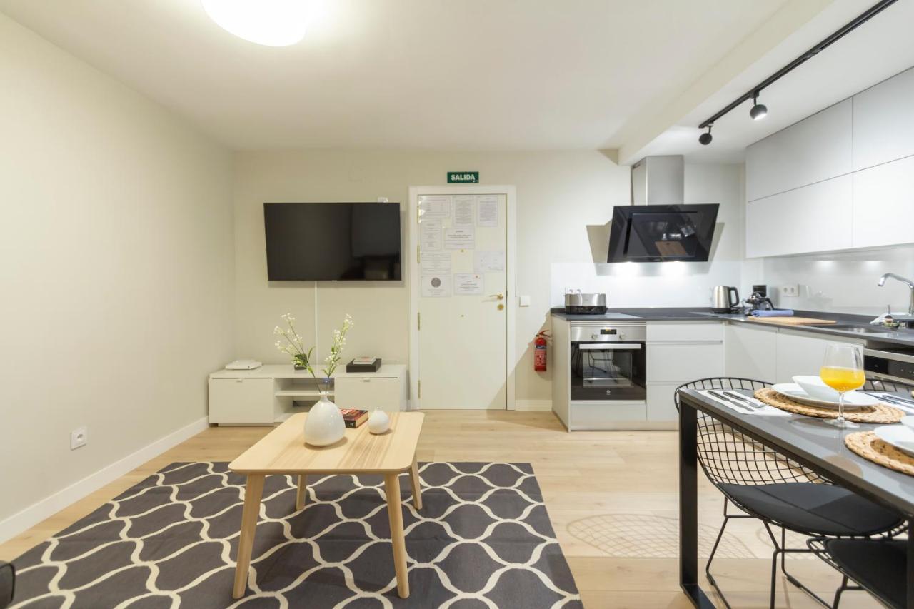 Dobohomes - Clara Del Rey Madrid Eksteriør bilde